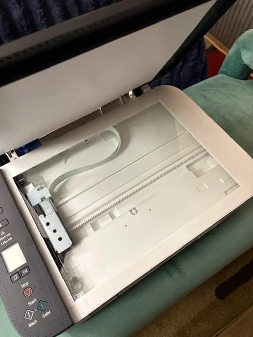 Canon PIXMA TS3522 All-in-One Wireless InkJet Printer with Print, Copy and Scan